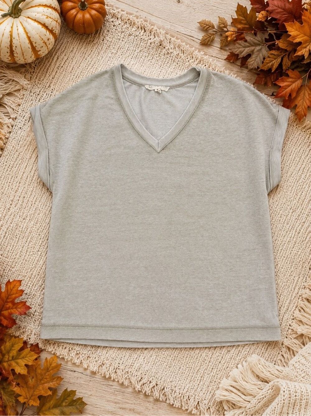 Jane + Delancey Women’s Gray V-Neck Short Sleeve Relaxed Tunic Top Size Medium